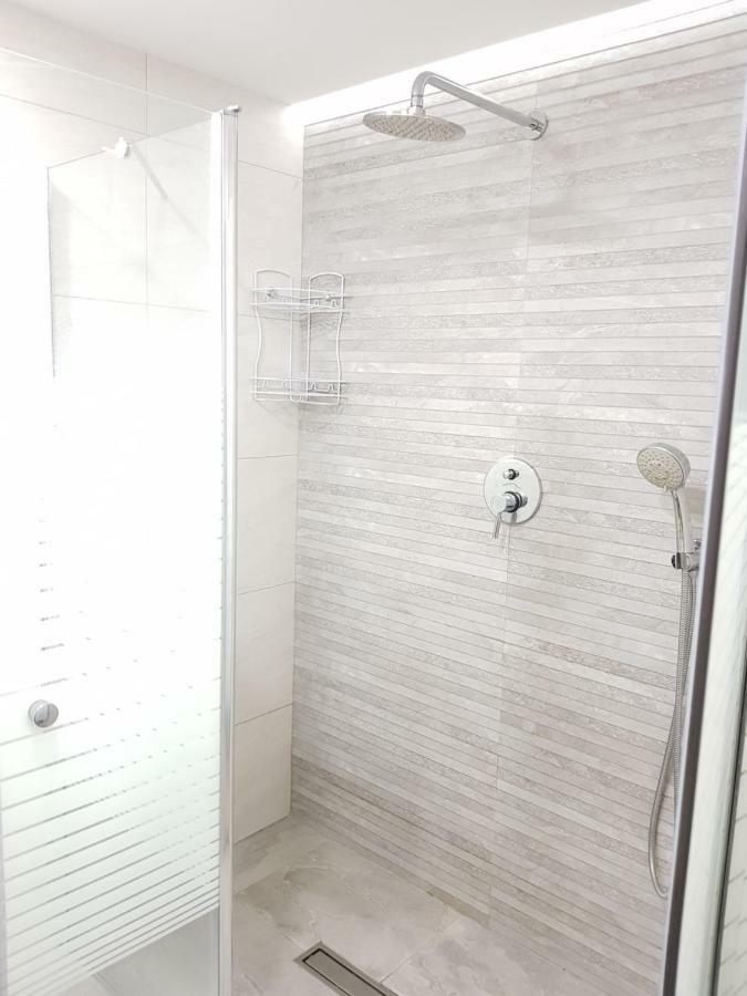 Stylish Apartment With A Patio Close To The Beach เอลัต ภายนอก รูปภาพ